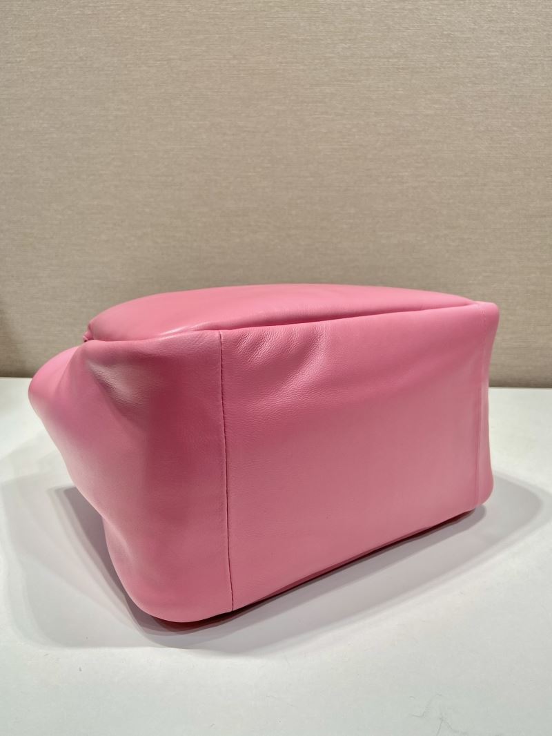 Pra*a tote bags